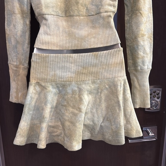 RARE Pamela Anderson Green Tie-Dye Cropped Top & Flare Mini Skirt Set - Picture 10 of 10